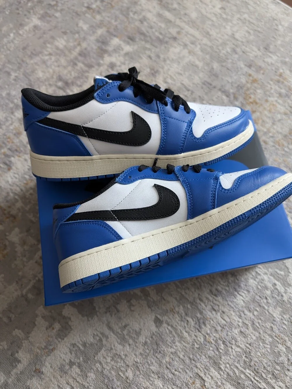 Air Jordan Retro Low OG Game Royal Youth Size 7 - Picture 9 of 10